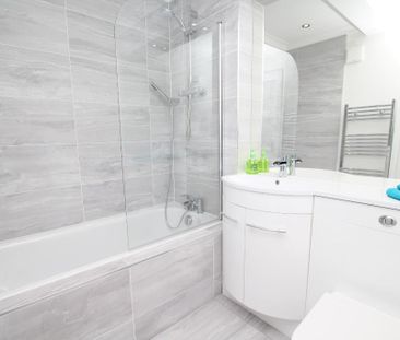 2 bedroom ground floor flat to rent - Photo 5