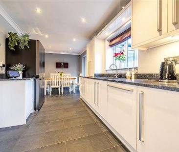 5 bedroom detached house to rent - Photo 4