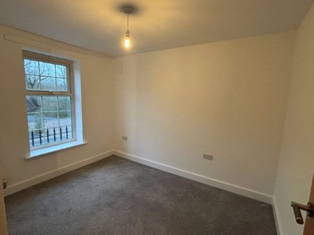 A 5 bedroom end terrace family home with a garage and off-street parking in Mexborough. - Photo 2