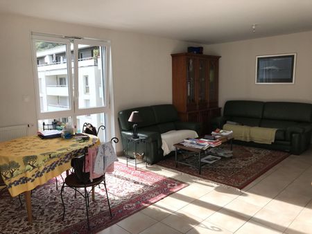 Appartement T3 dans une copropriété récente et sécurisée avec terrasse et parkings - Photo 4