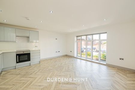 Oakwood Apartments, High Street, Ongar - Photo 5