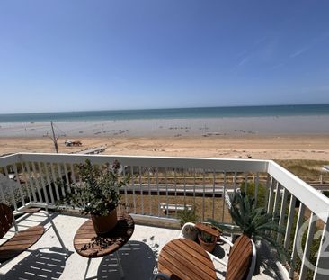 Location Appartement 3 pièces 80m² JULLOUVILLE 50610 - Photo 2