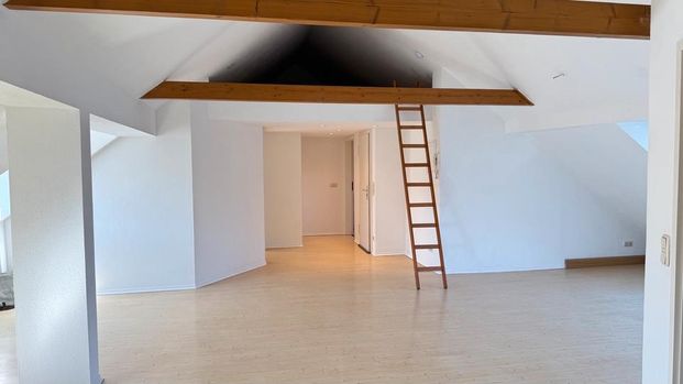 3-Raum DG-Wohnung mit Charm - Photo 1