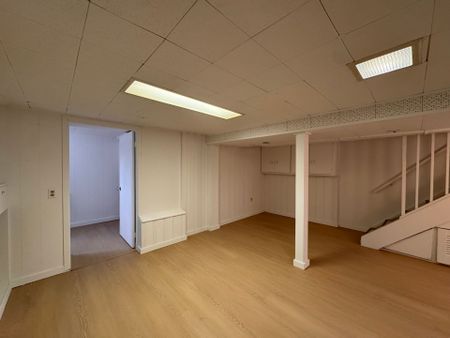 For Lease - 30 Foster Street Unit# B, West Centre Town, Ontario - Photo 3