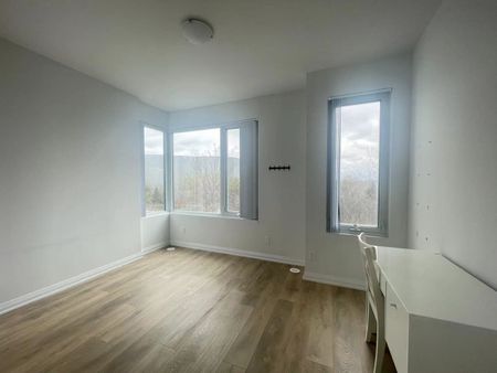 For Lease - 1060 Portage Parkway Unit# Th 60, Vaughan, Ontario - Photo 4