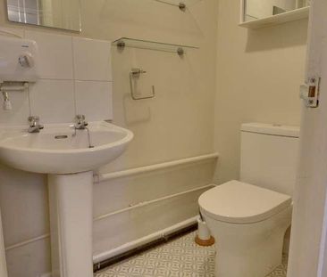 Front Street, Acomb, YO24 - Photo 5