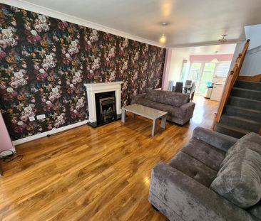 3 bedroom townhouse to rent - Photo 6