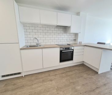 Cow Green, Halifax - Photo 4