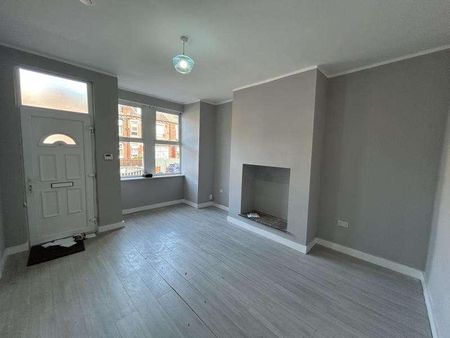Compton Crescent, Harehills, LS9 - Photo 5