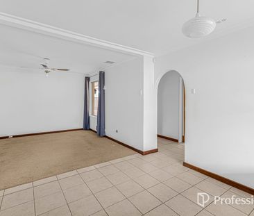 11 Warnbro Sound Avenue, Warnbro, WA 6169 - Photo 5