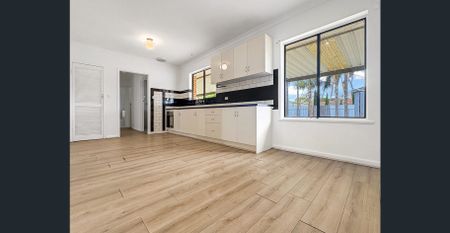 Spacious Family Home tucked away in a beautiful quiet street! - Photo 5