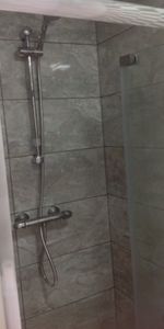 5bedroom bedsit - Photo 3