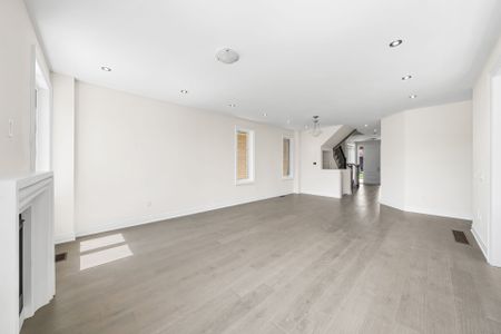 For Lease - 261 Seaview Heights, East Gwillimbury, Ontario - Photo 5