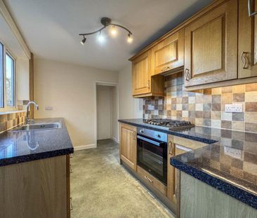 3 bedroom terraced house to rent - Photo 5