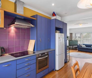 3 Bedroom Petone - Photo 3