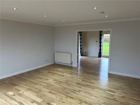 4 bedroom detached house to rent - Photo 3