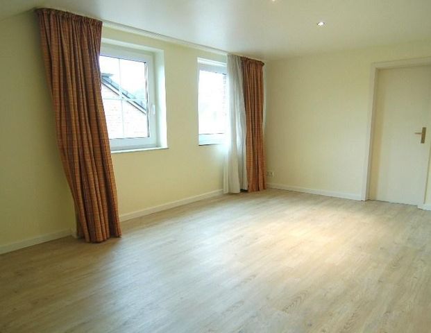 Freistehendes Einfamilienhaus, fußläufig zur Internationalen Schule - Photo 1