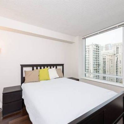 1 bedroom+1 Den condo with ocean view in Yaletown for rent - Photo 3