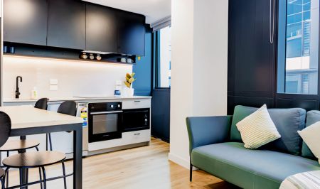 4 Bed 2 Bath Apartment - Photo 5