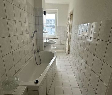 Frisch renovierte 1-Raum-Wohnung mit Balkon! - Foto 4