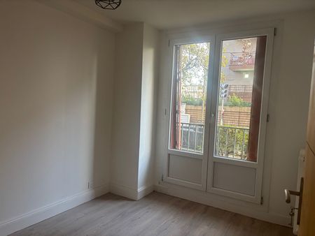 Location Appartement 2 pièces 42m² - Photo 3