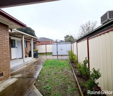 AS GOOD AS NEW - Photo 3