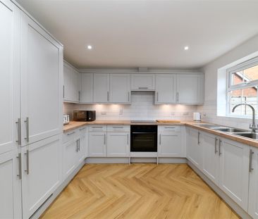 Mendip Way, Stevenage, SG1 - Photo 4