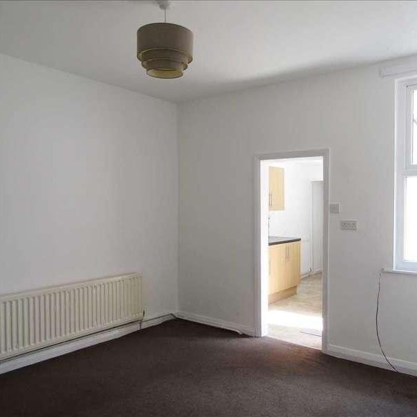 King Edward Street, Scunthorpe, DN16 - Photo 1