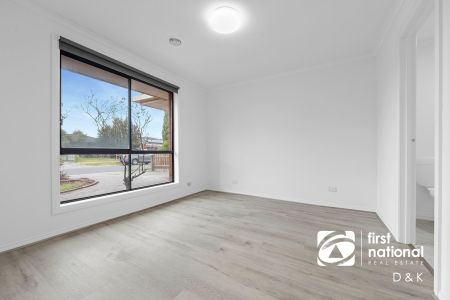 Comfort, Convenience & Location – Perfect Sydenham Living - Photo 5