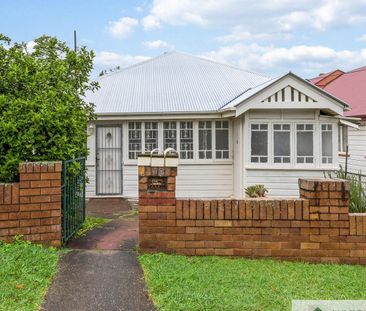 1/10 Brighton Road, Highgate Hill, Qld 4101 - Photo 2