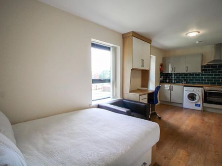 Studio to rent - Photo 2