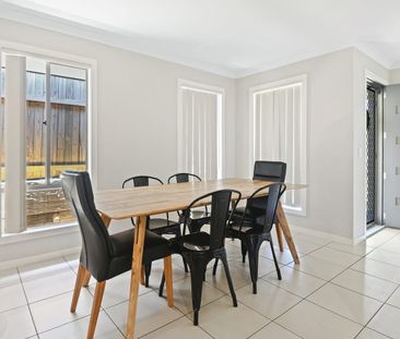 Low Maintenance Home In Pimpama! - Photo 2