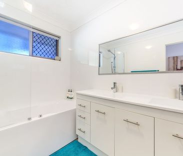 54 Lambros Drive, Benowa QLD 4217 - House For Rent | Domain - Photo 3