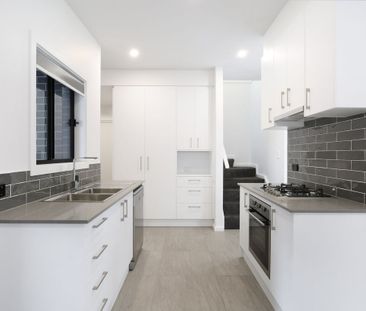 3/2-4 Finlayson Street, Wollongong, NSW 2500 - Photo 5