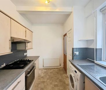 2 bedroom flat to rent - Photo 6