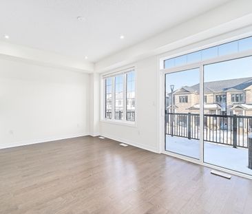 For Lease - 2945 Starlight Drive, Pickering, Ontario - Photo 2