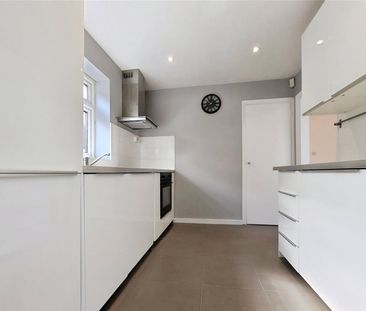 2 bedroom bungalow to rent - Photo 3