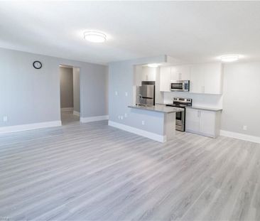 For Lease - 4422 Huron Street Unit# 503, Niagara Falls, Ontario - Photo 1