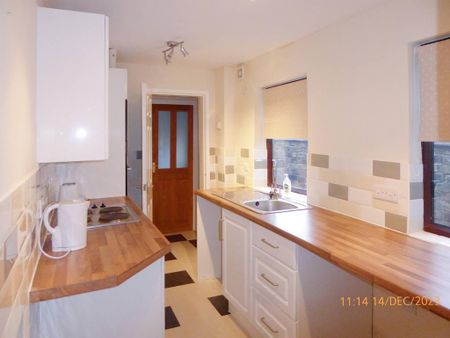 2 bedroom terraced house to rent - Photo 5