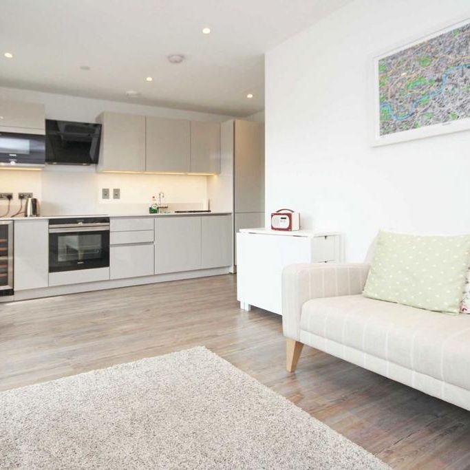 Studio to rent - Photo 1