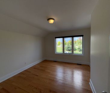 For Lease - 89 Slack Street Unit# Main and 2nd Floor only, Bradford... - Photo 4