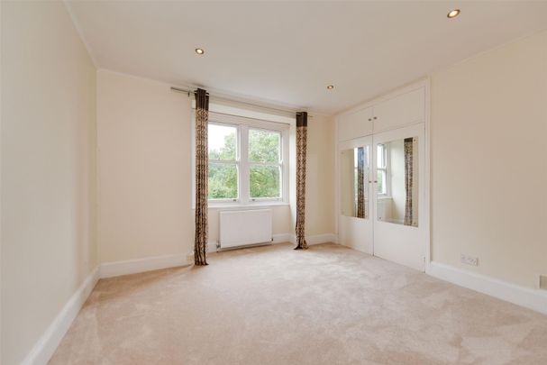 Fairhazel Gardens, South Hampstead, London - Photo 1