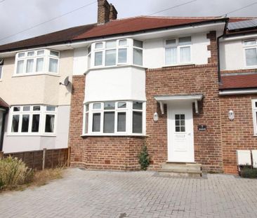 3 bedroom terraced house to rent - Photo 3