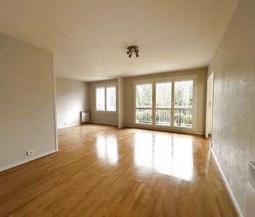 Location Appartement 4 pièces 83m² VAIRES SUR MARNE 77360 - Photo 2