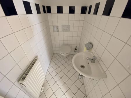 Helle 2-Zimmer-Dachgeschosswohnung – Sofort beziehbar! JETZT ANFRAGEN! - Foto 4