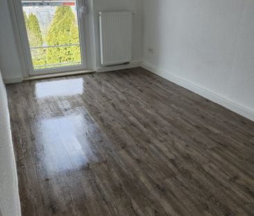 Wunderschöne 3 Zimmerwohnung mit Einbauküche sucht Sie! - Photo 5