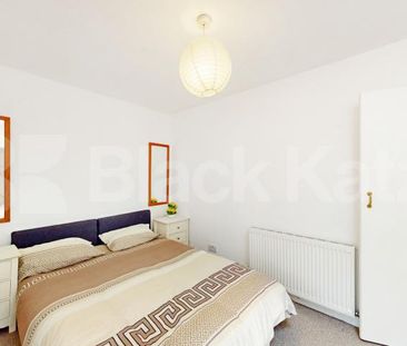 Mews House - Photo 4