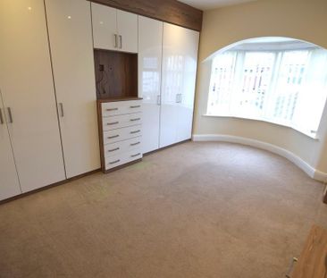 4 bedroom terraced house to rent - Photo 6