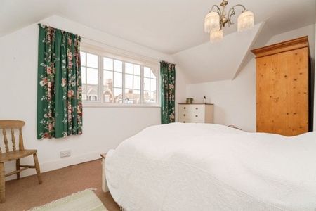 Norwich Road, NR27 0AZ - Photo 4