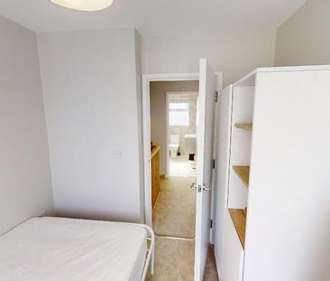4 bedroom house to rent - Photo 1